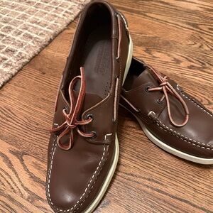 Sebago docksides 11- hardly worn- classic brown